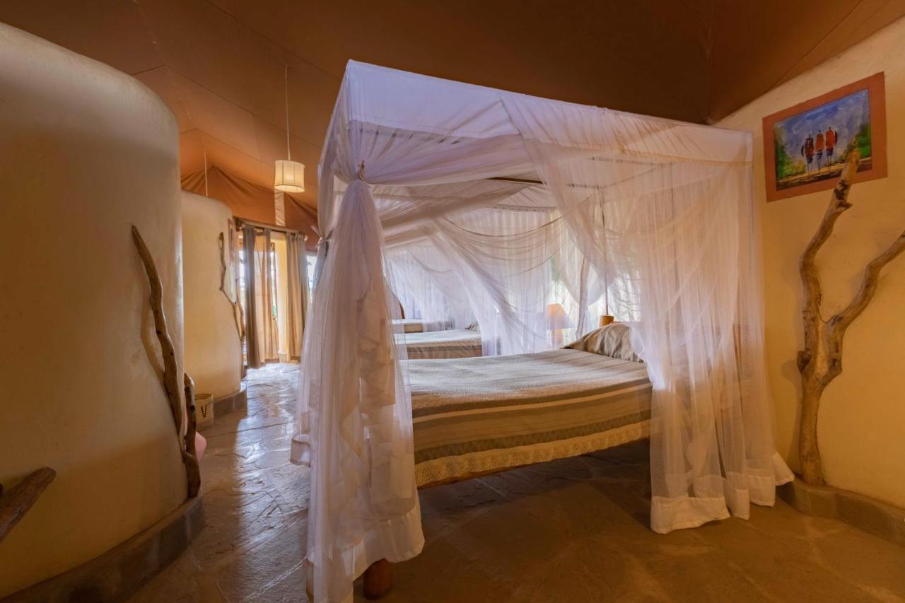 فيلا Kibo Safari Camp أمبوسيلي المظهر الخارجي الصورة