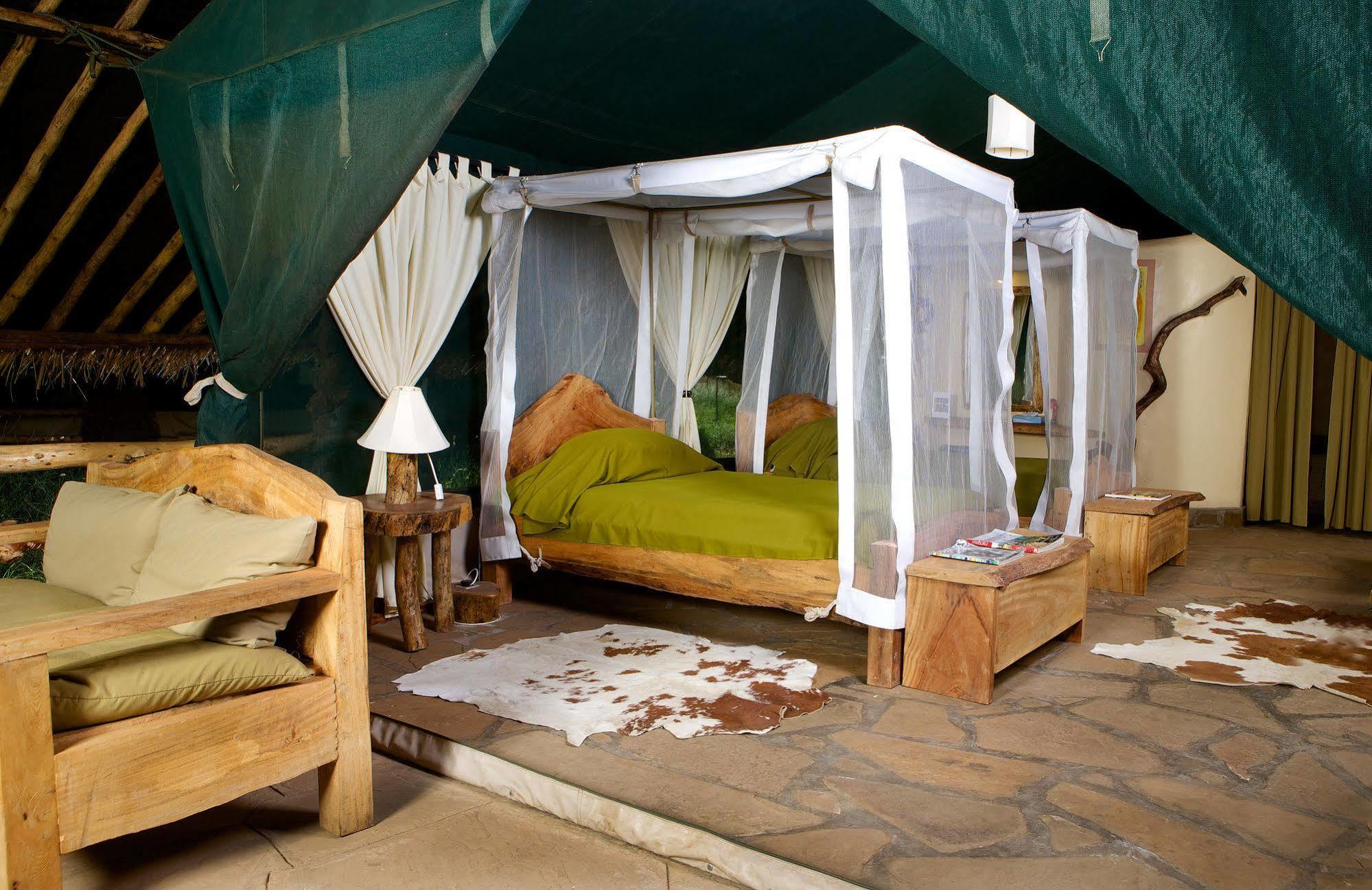 فيلا Kibo Safari Camp أمبوسيلي المظهر الخارجي الصورة