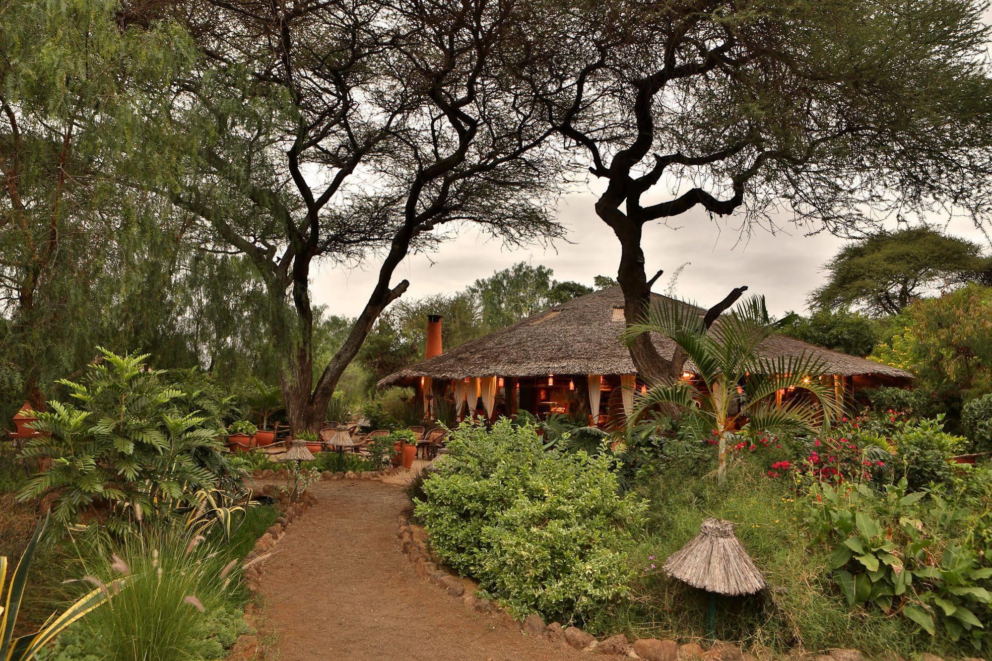 فيلا Kibo Safari Camp أمبوسيلي المظهر الخارجي الصورة