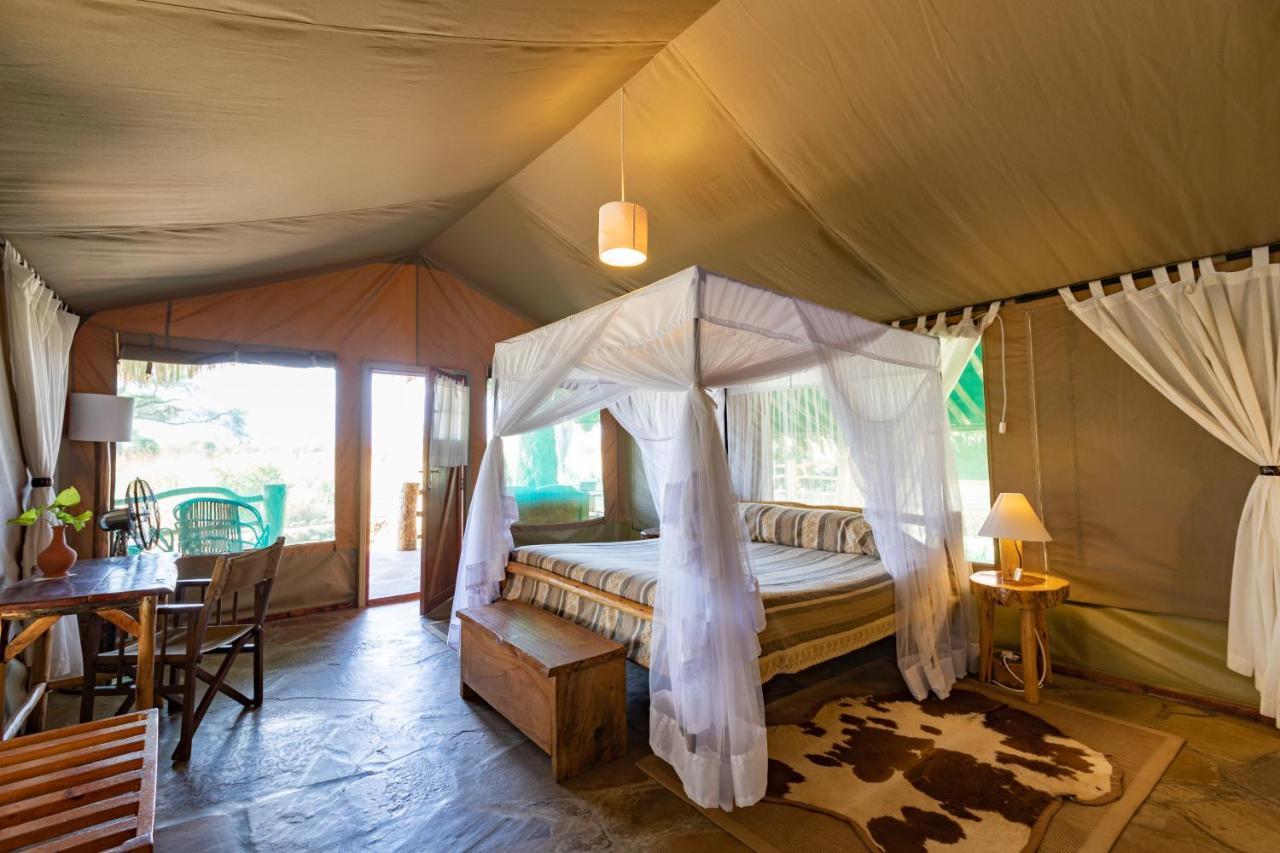 فيلا Kibo Safari Camp أمبوسيلي المظهر الخارجي الصورة