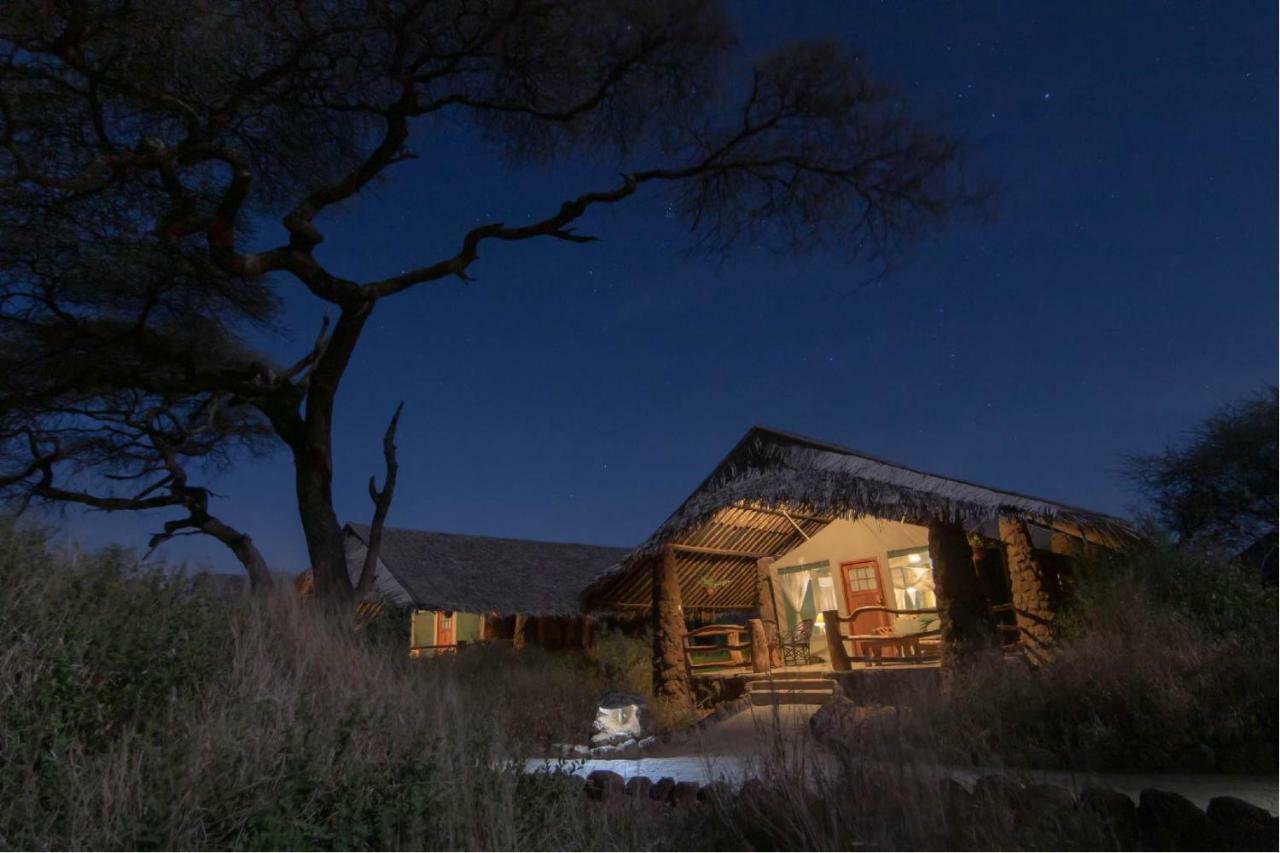 فيلا Kibo Safari Camp أمبوسيلي المظهر الخارجي الصورة